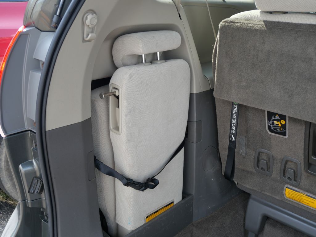 2012 Toyota Sienna LE Mt Pleasant MI