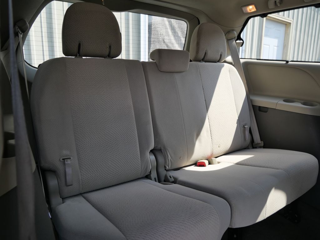 2012 Toyota Sienna LE Mt Pleasant MI