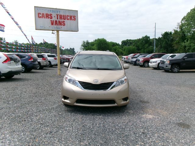 2012 Toyota Sienna