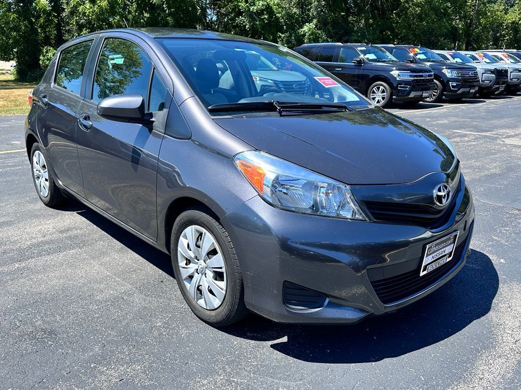 2012 Toyota Yaris LE