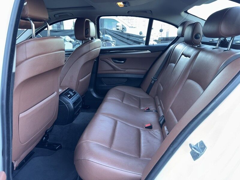 2013 BMW 5 Series 528i xDrive AWD w/ Premium Package Arlington VA