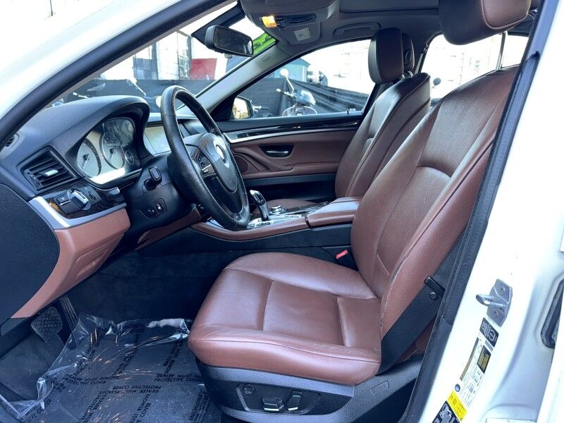 2013 BMW 5 Series 528i xDrive AWD w/ Premium Package Arlington VA