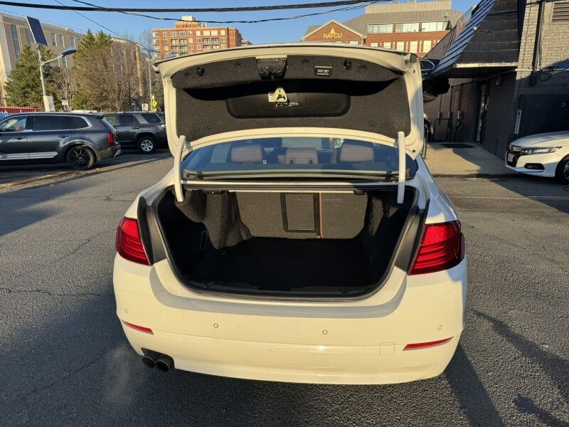 2013 BMW 5 Series 528i xDrive AWD w/ Premium Package Arlington VA