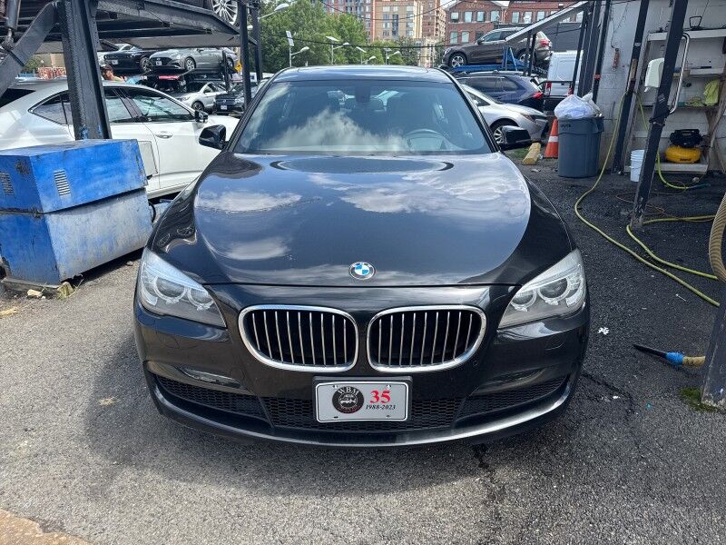2013 BMW 7 Series 740Li xDrive w/ M Sport Package 2013 BMW 7 Series 740Li xDrive w/ M Sport Package