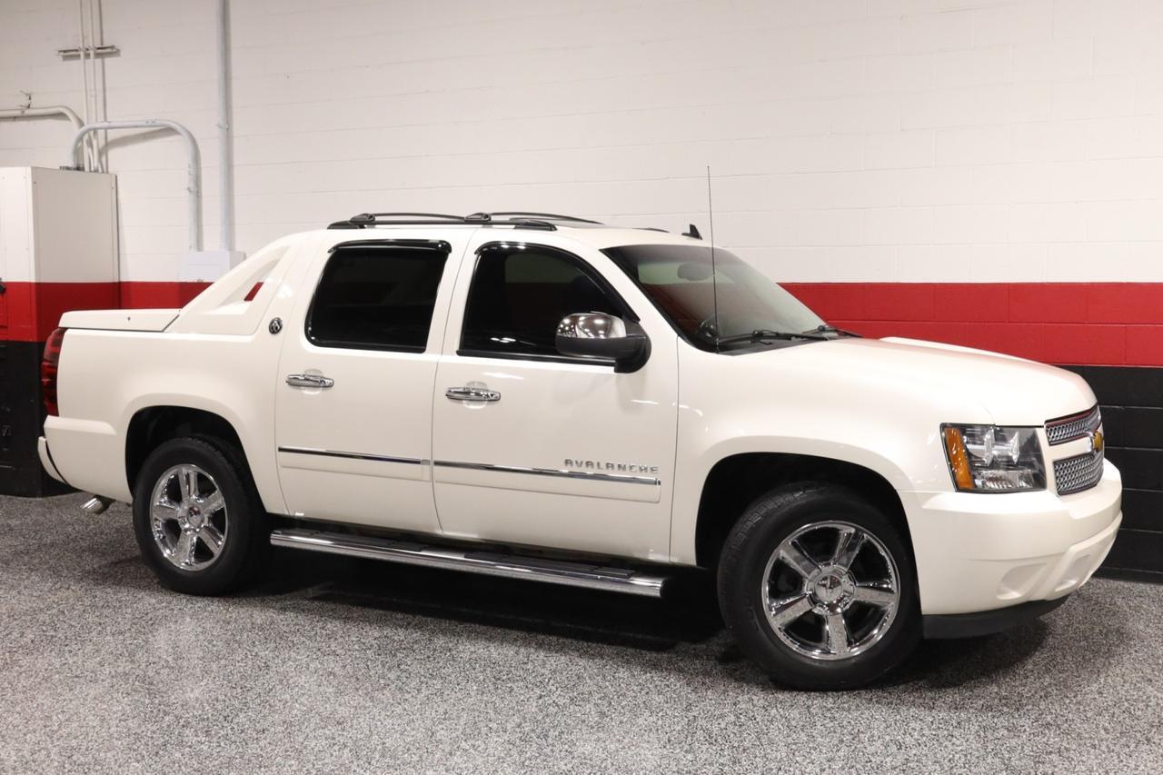 2013 Chevrolet Avalanche LTZ 4WD Black Diamond Edition 4dr Truck 2013 Chevrolet Avalanche LTZ 4WD Black Diamond Edition 4dr Truck