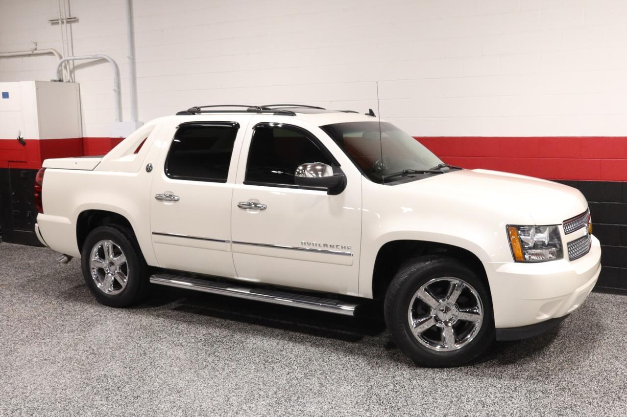 2013 Chevrolet Avalanche LTZ 4WD Black Diamond Edition 4dr Truck 2013 Chevrolet Avalanche LTZ 4WD Black Diamond Edition 4dr Truck