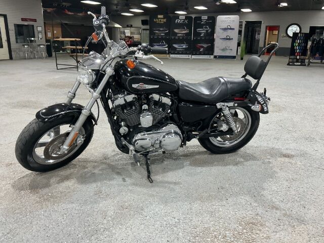 2013 Harley-Davidson XL1200C -