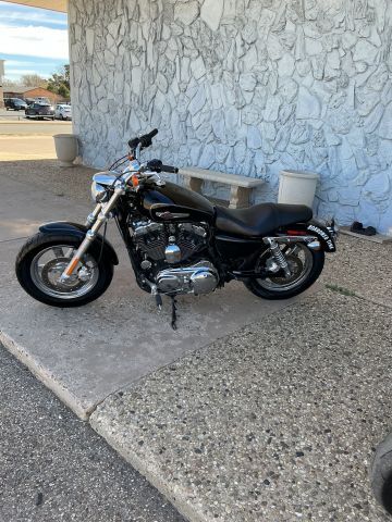 2013 Harley-Davidson XL1200C -