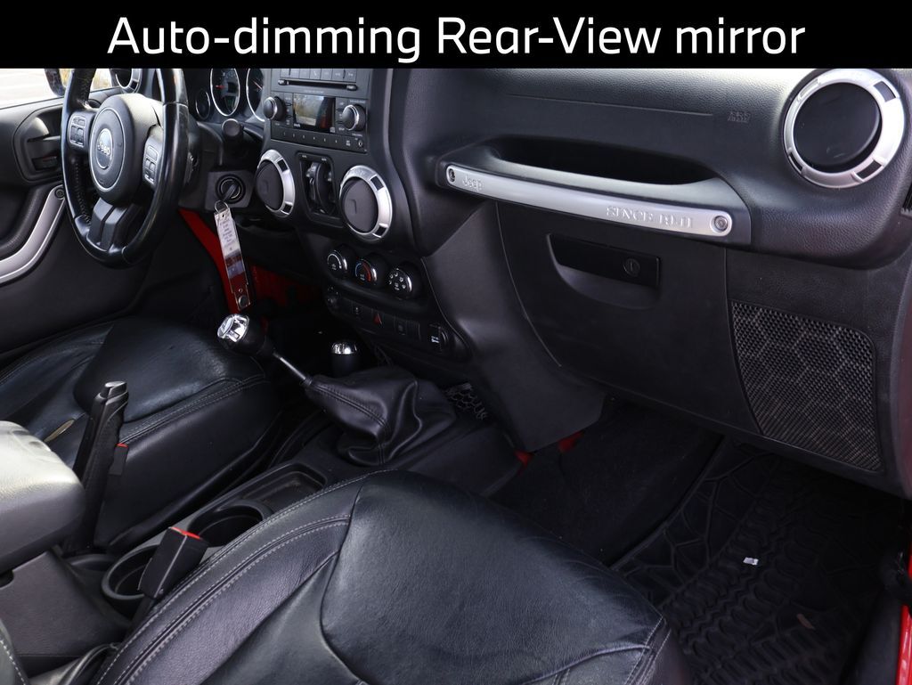 2013 Jeep Wrangler Unlimited Sahara