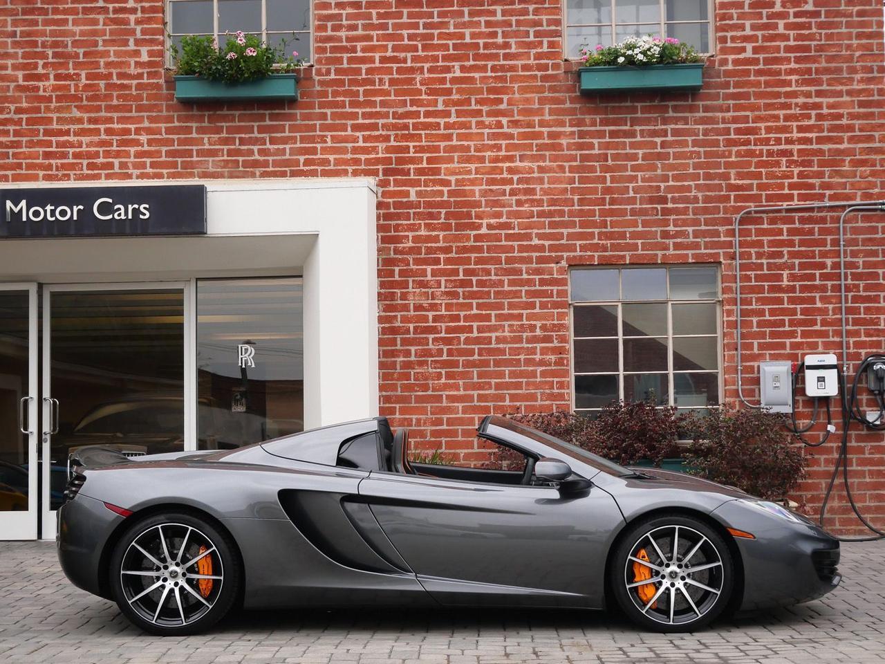 2013 McLaren MP4-12C
