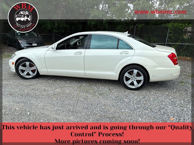 2013 Mercedes-Benz S 550 4dr Sdn S 550 4MATIC 2013 Mercedes-Benz S 550 4dr Sdn S 550 4MATIC