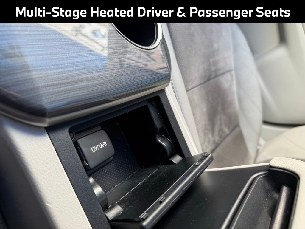 2013 Toyota Camry Hybrid XLE