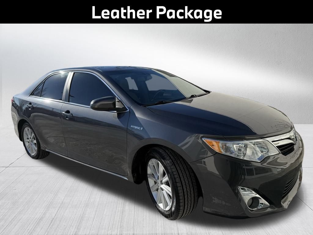 2013 Toyota Camry Hybrid XLE
