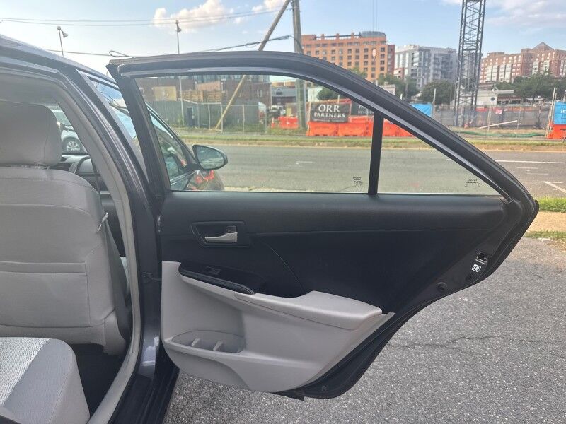 2013 Toyota Camry LE FWD Arlington VA