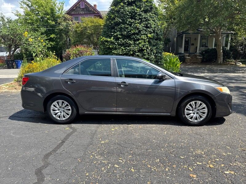 2013 Toyota Camry LE FWD Arlington VA