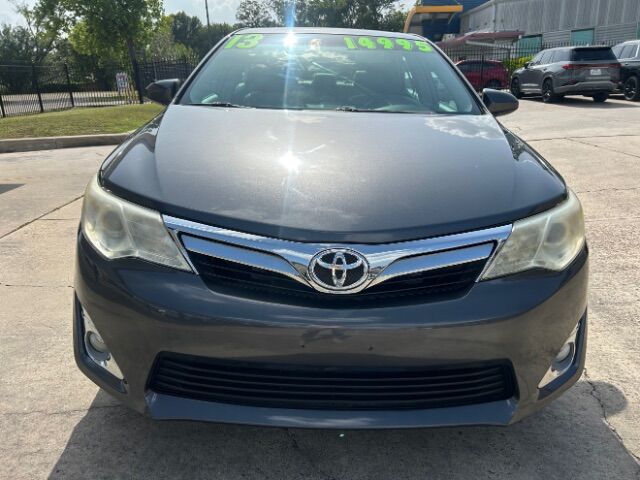 2013 Toyota Camry SE V6 | XLE V6 2013 Toyota Camry SE V6 | XLE V6