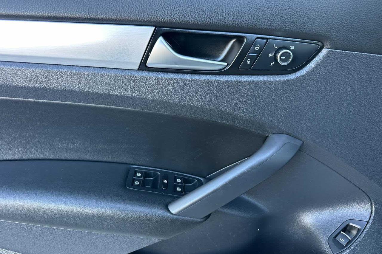 2013 Volkswagen Passat SE Roseville CA