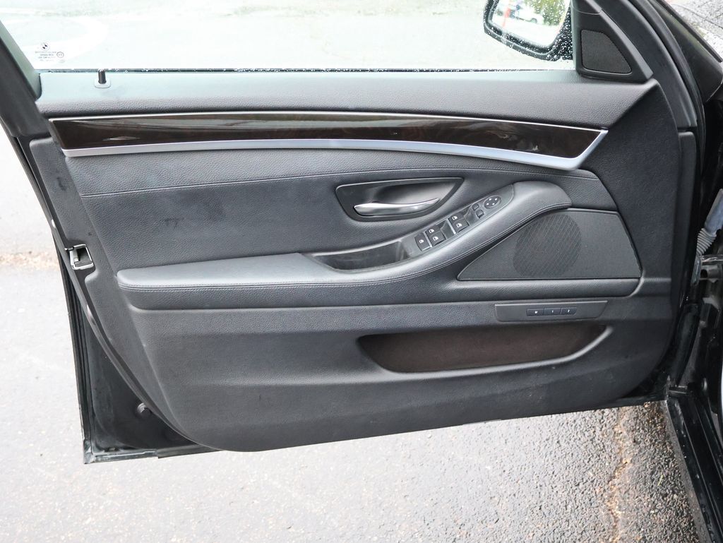2014 BMW 5 Series 528i xDrive