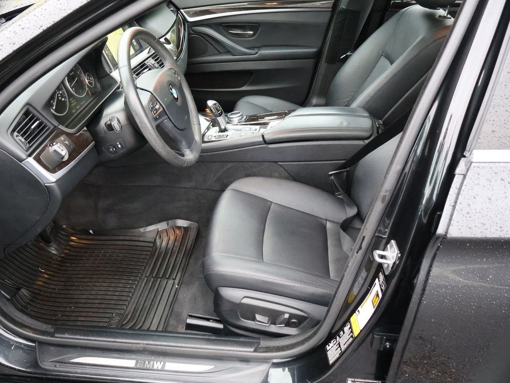 2014 BMW 5 Series 528i xDrive