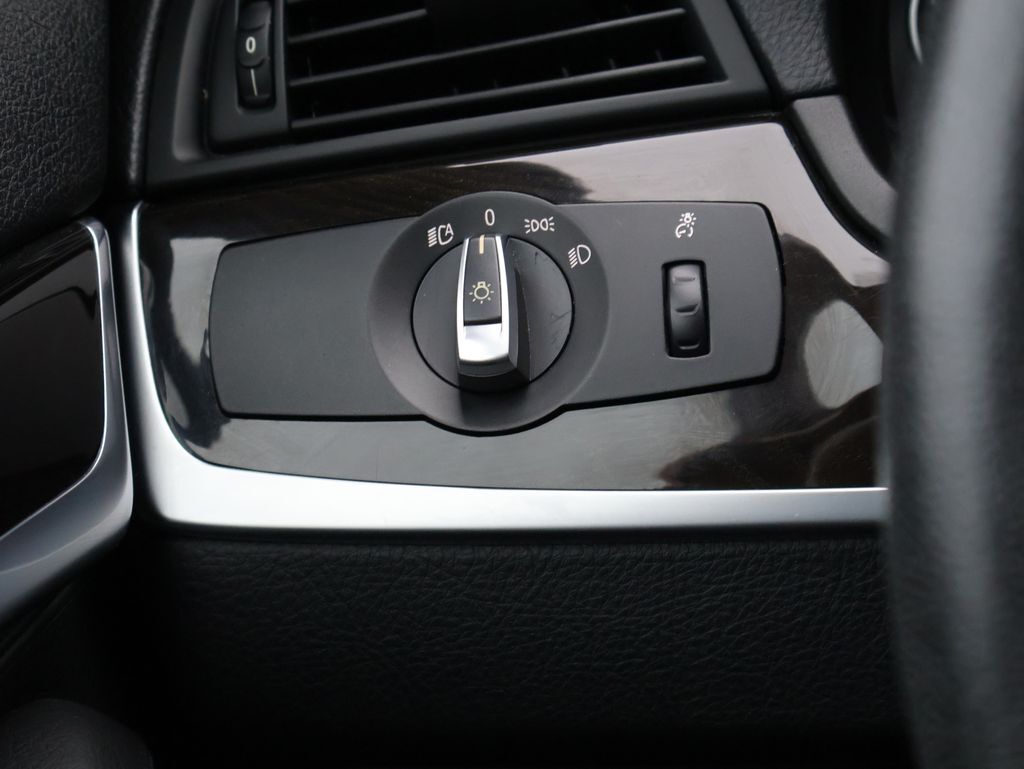 2014 BMW 5 Series 528i xDrive