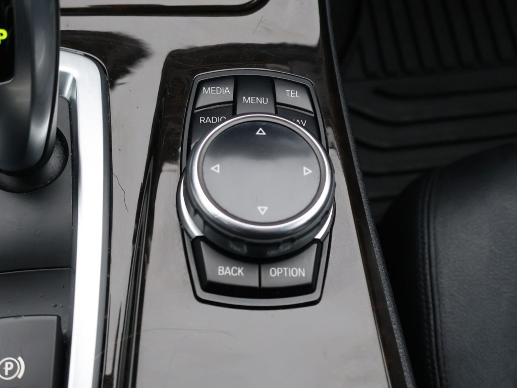 2014 BMW 5 Series 528i xDrive