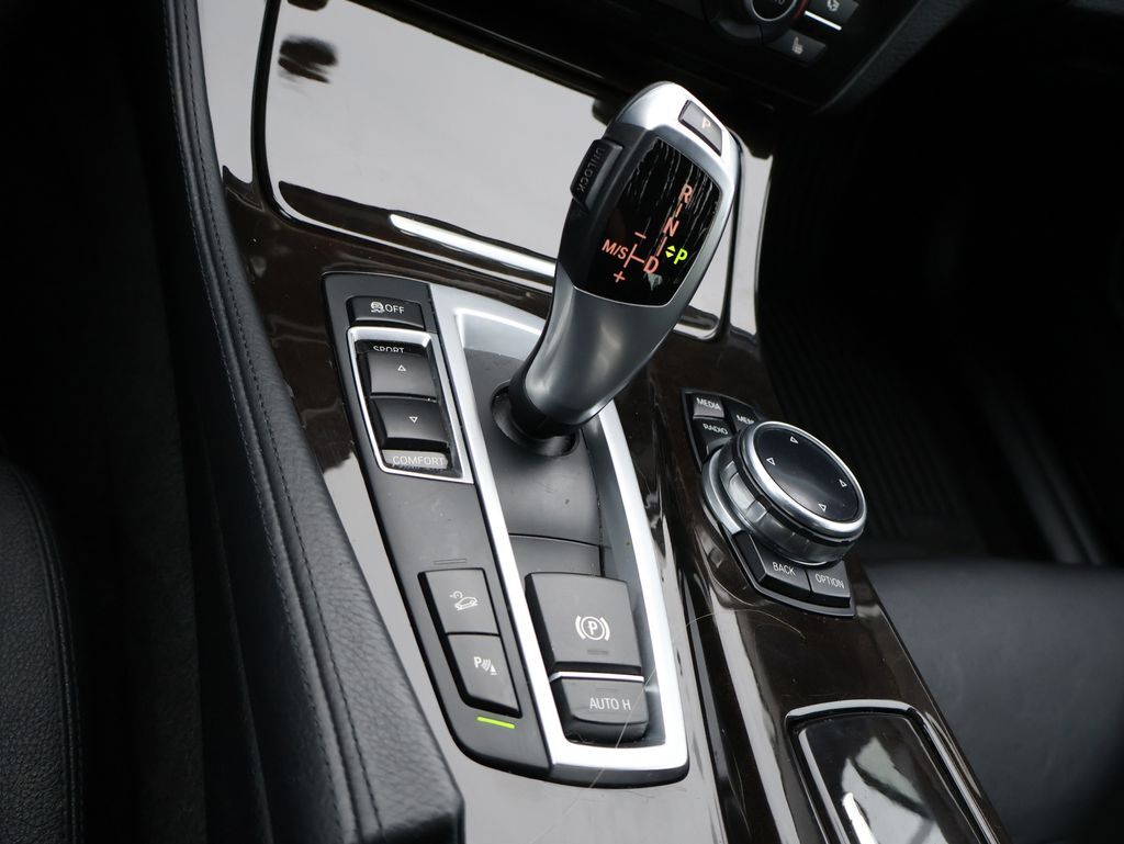 2014 BMW 5 Series 528i xDrive