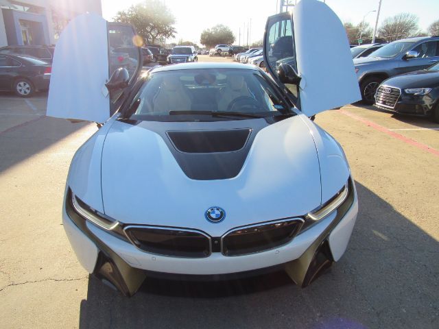 2014 BMW i8 Base 2014 BMW i8 Base