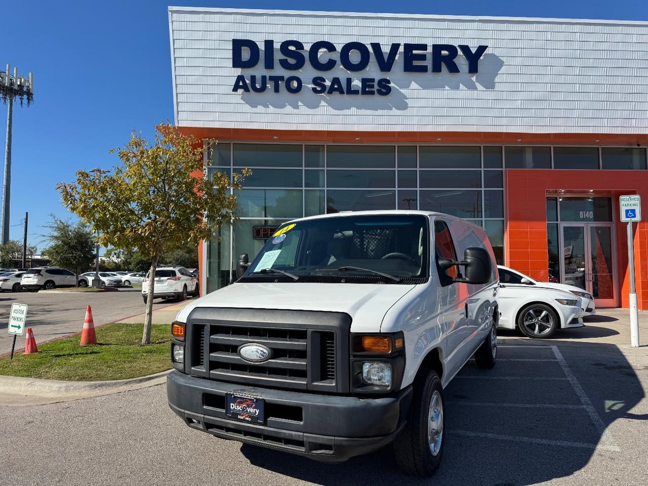 2014 Ford E-Series Econoline Van Commercial's photo
