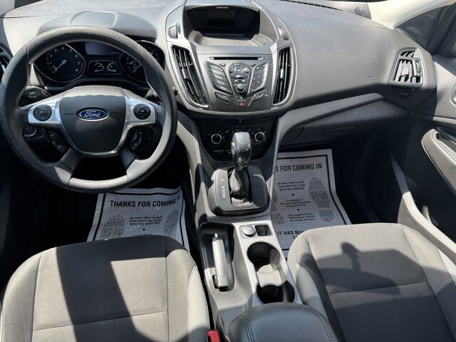2014 Ford Escape S Amherst OH