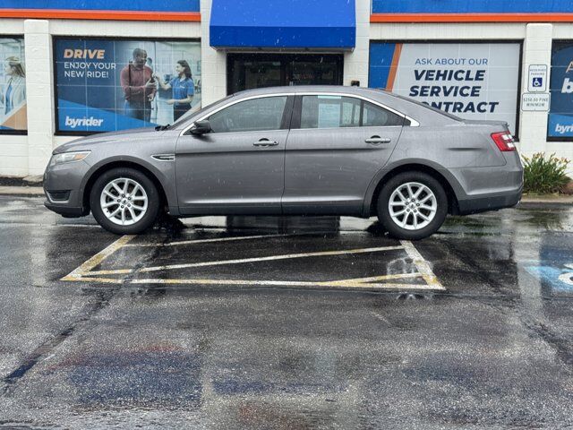 2014 Ford Taurus