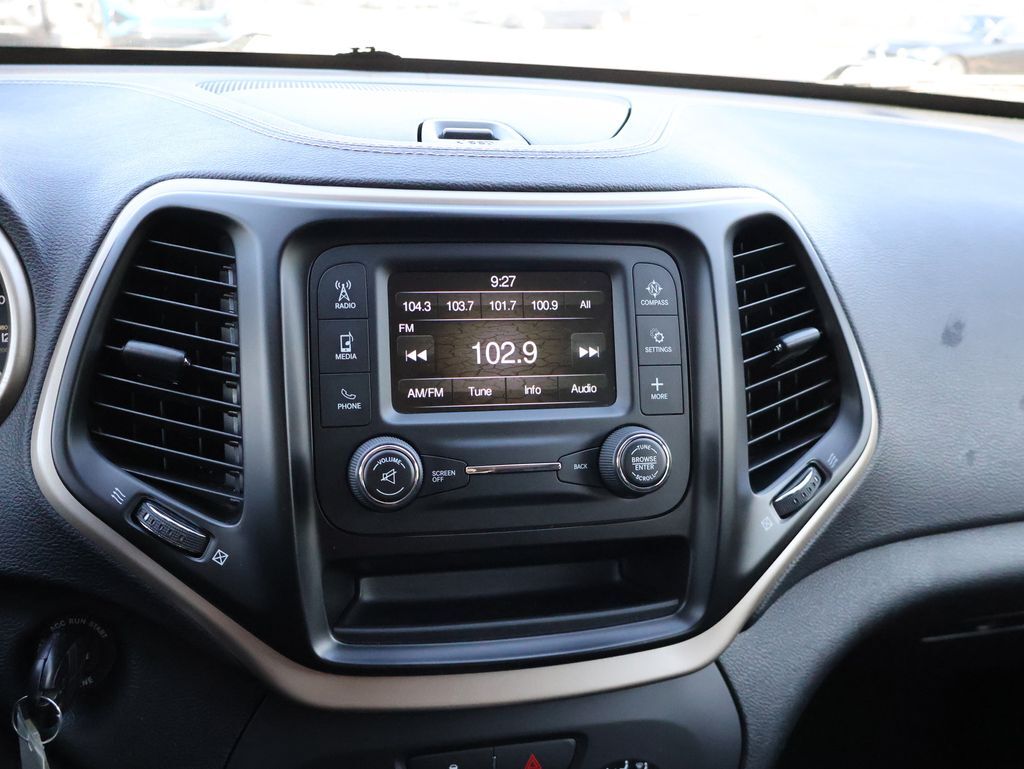 2014 Jeep Cherokee Sport