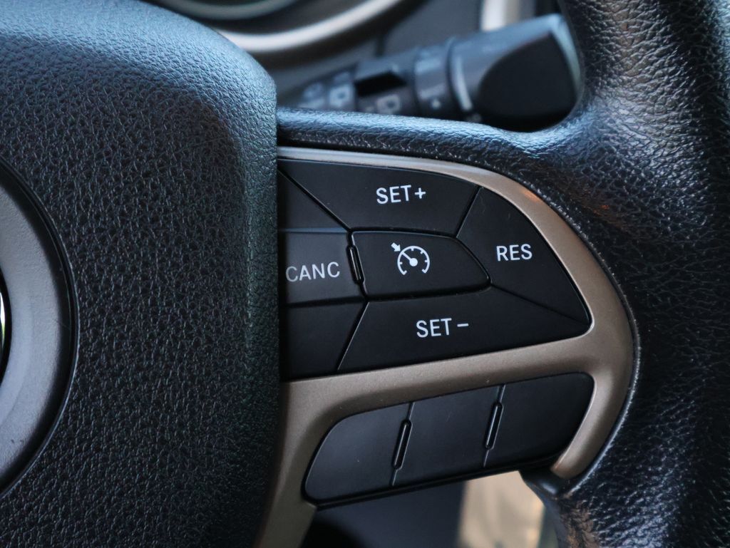2014 Jeep Cherokee Sport
