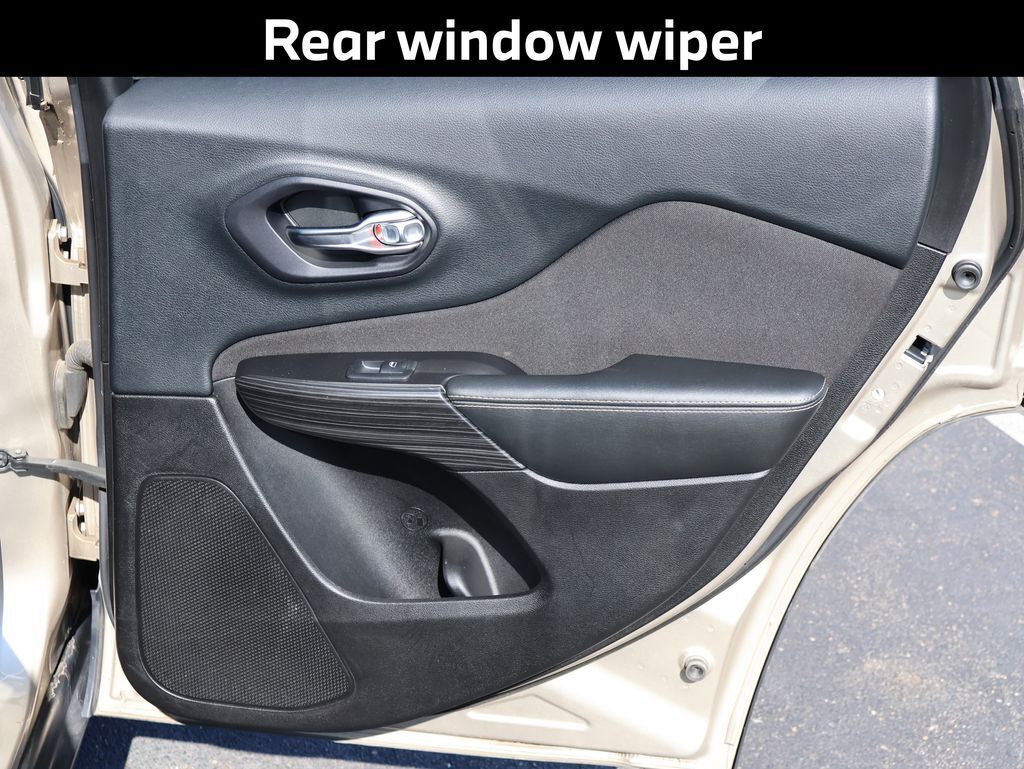 2014 Jeep Cherokee Sport