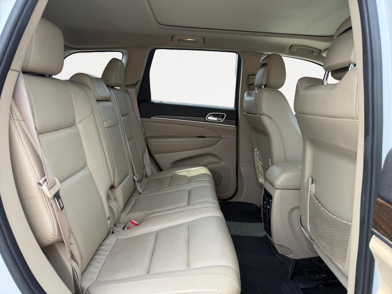 2014 Jeep Grand Cherokee Limited, HEATED/VENTILATED SEATS, HEATED REAR SEATS, MOONROOF, POWER LIFTGATE, UNIVERSAL GARAGE DOOR OPENER, BLUETOOTH, BACKUP CAMERA, POWER/HEATED MIRRORS, REMOTE START, NAVIGATION, PERFECT SPACE FO THE KIDS WHILE STILL LUXURIOS FOR THE PARENTS! Norfolk VA 2014 Jeep Grand Cherokee Limited, HEATED/VENTILATED SEATS, HEATED REAR SEATS, MOONROOF, POWER LIFTGATE, UNIVERSAL GARAGE DOOR OPENER, BLUETOOTH, BACKUP CAMERA, POWER/HEATED MIRRORS, REMOTE START, NAVIGATION, PERFECT SPACE FO THE KIDS WHILE STILL LUXURIOS FOR THE PARENTS! Norfolk VA