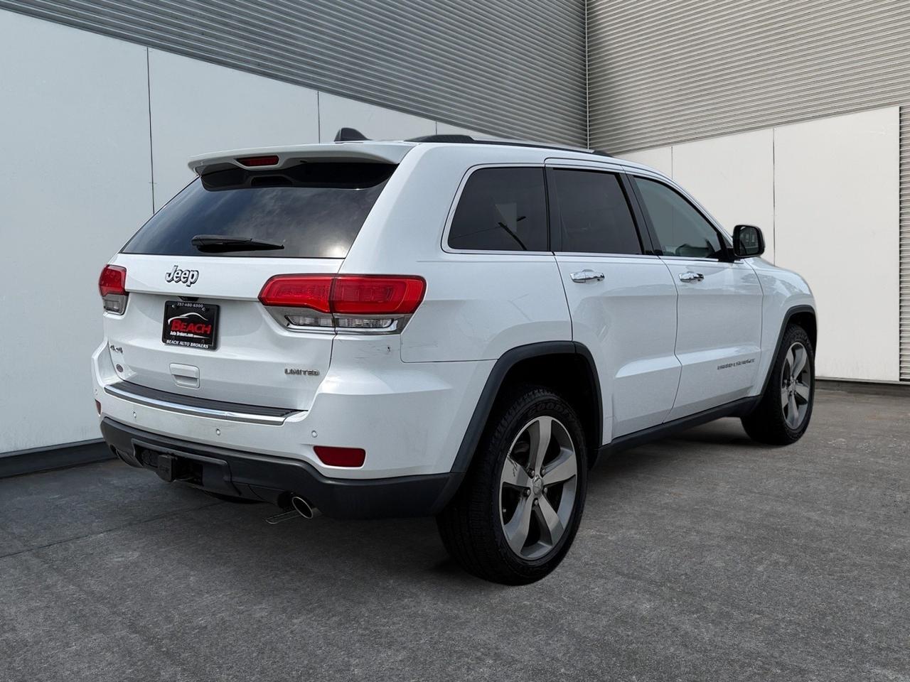 2014 Jeep Grand Cherokee Limited, HEATED/VENTILATED SEATS, HEATED REAR SEATS, MOONROOF, POWER LIFTGATE, UNIVERSAL GARAGE DOOR OPENER, BLUETOOTH, BACKUP CAMERA, POWER/HEATED MIRRORS, REMOTE START, NAVIGATION, PERFECT SPACE FO THE KIDS WHILE STILL LUXURIOS FOR THE PARENTS! Norfolk VA 2014 Jeep Grand Cherokee Limited, HEATED/VENTILATED SEATS, HEATED REAR SEATS, MOONROOF, POWER LIFTGATE, UNIVERSAL GARAGE DOOR OPENER, BLUETOOTH, BACKUP CAMERA, POWER/HEATED MIRRORS, REMOTE START, NAVIGATION, PERFECT SPACE FO THE KIDS WHILE STILL LUXURIOS FOR THE PARENTS! Norfolk VA