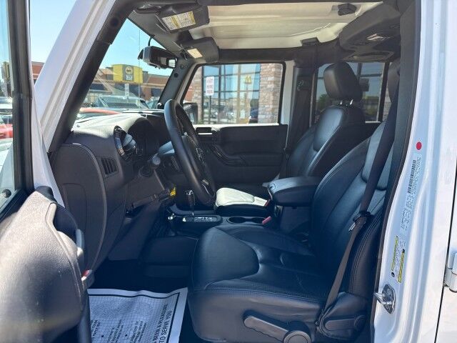 2014 Jeep Wrangler Unlimited Altitude Springfield IL 2014 Jeep Wrangler Unlimited Altitude Springfield IL