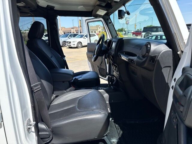 2014 Jeep Wrangler Unlimited Altitude Springfield IL 2014 Jeep Wrangler Unlimited Altitude Springfield IL