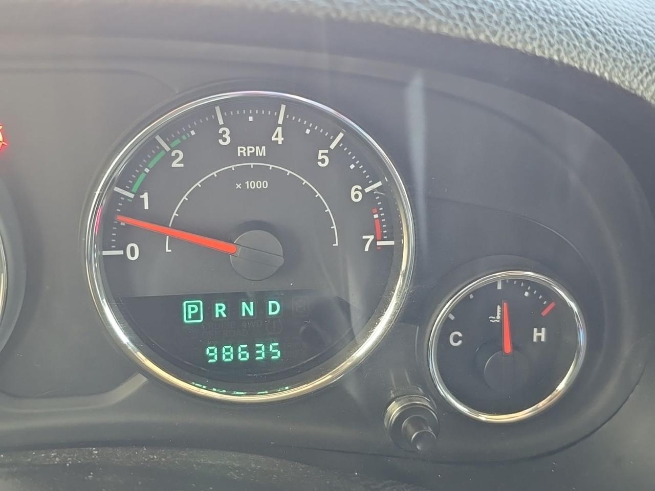 2014 Jeep Wrangler Unlimited Sahara Watertown SD 2014 Jeep Wrangler Unlimited Sahara Watertown SD