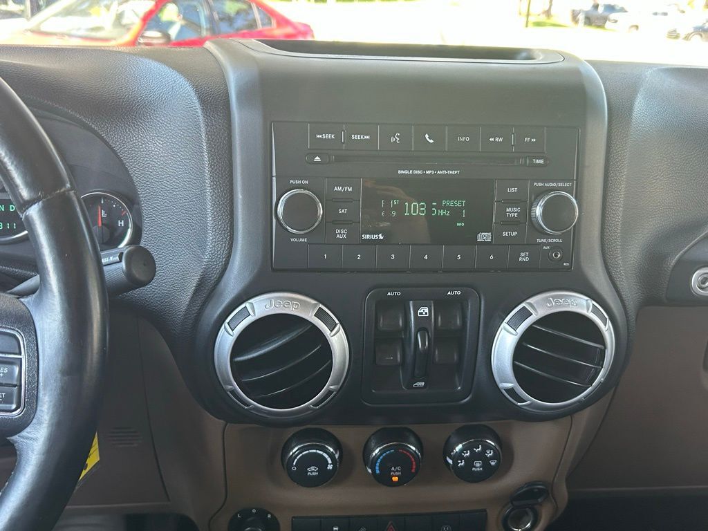 2014 Jeep Wrangler Unlimited Sahara Tampa FL