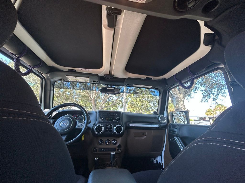 2014 Jeep Wrangler Unlimited Sahara Tampa FL
