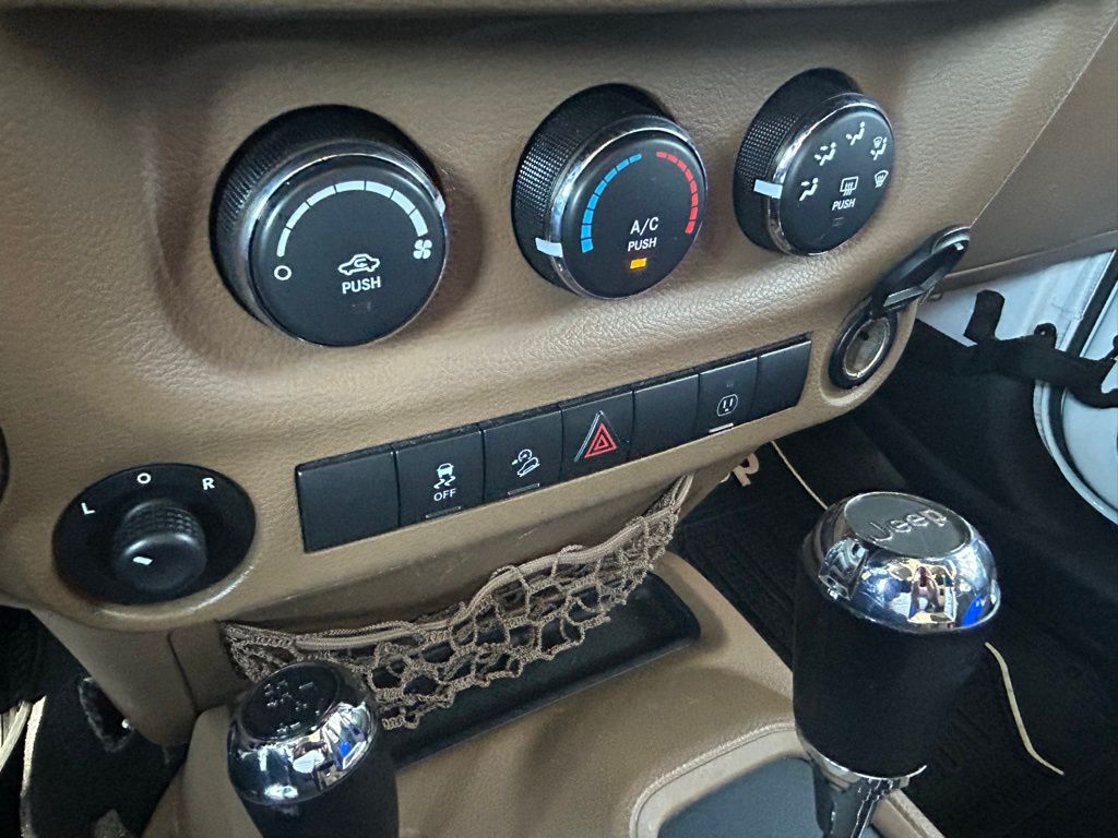2014 Jeep Wrangler Unlimited Sahara Tampa FL