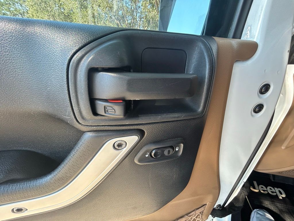 2014 Jeep Wrangler Unlimited Sahara Tampa FL