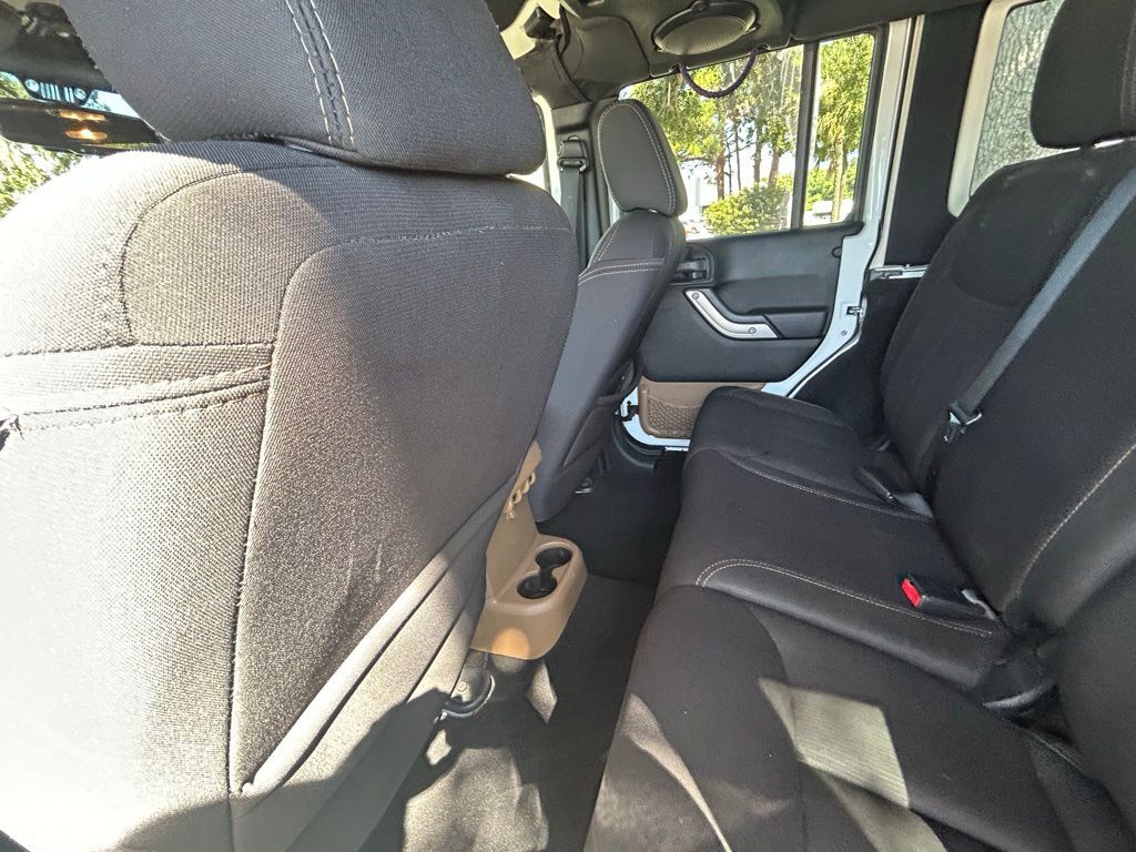 2014 Jeep Wrangler Unlimited Sahara Tampa FL