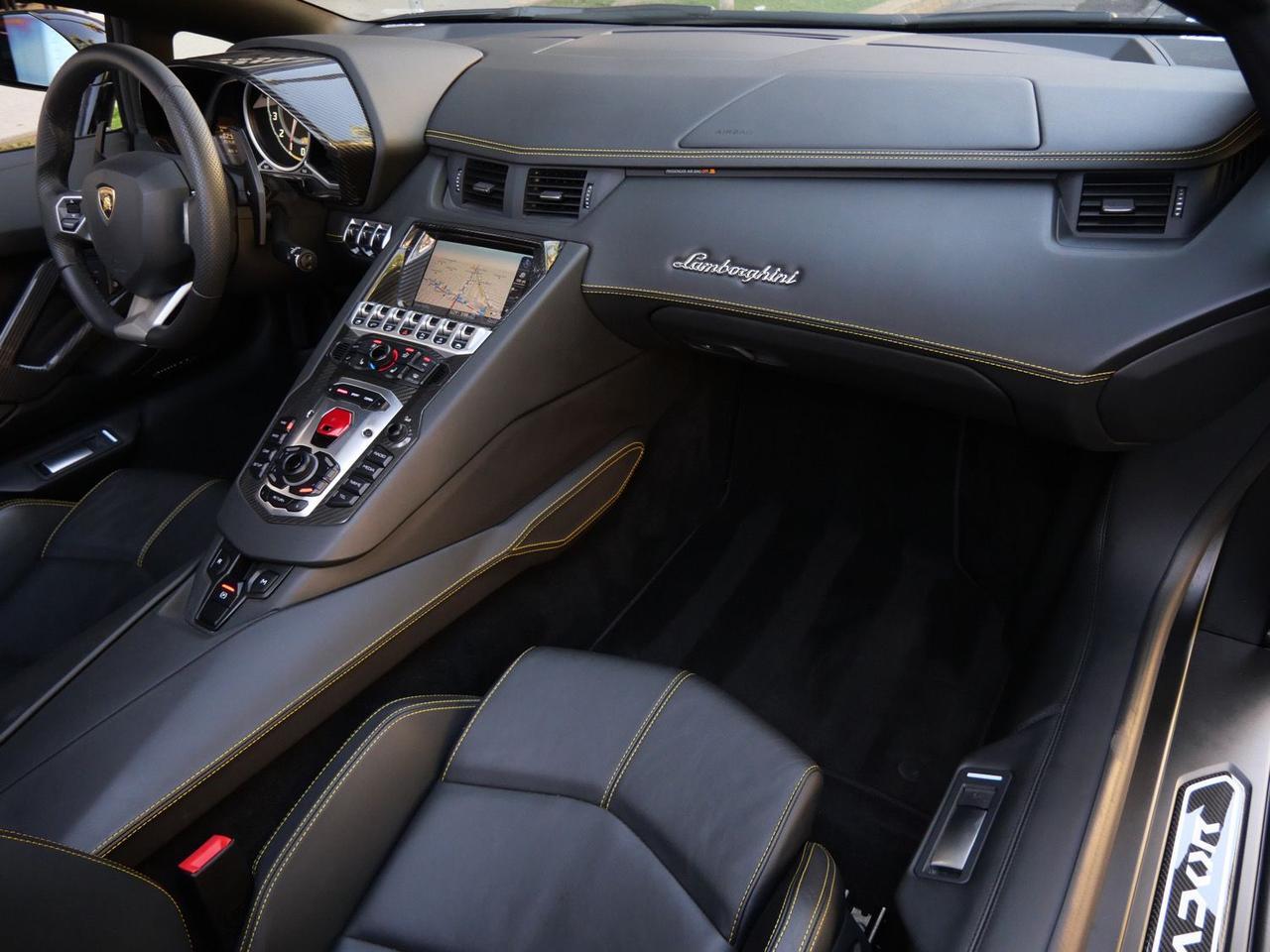 2014 Lamborghini Aventador Roadster LP700-4 LP700-4 Lawrence KS