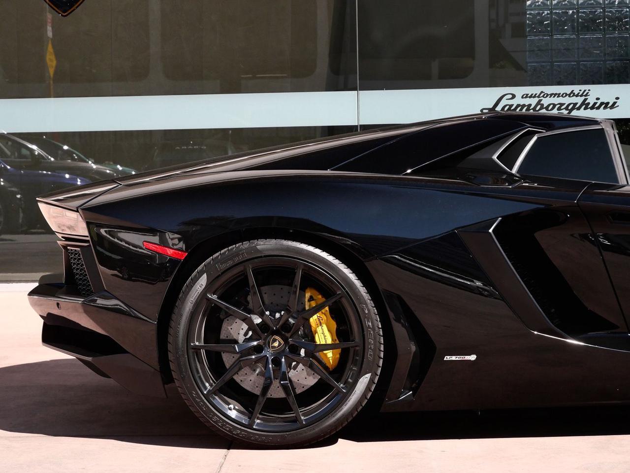 2014 Lamborghini Aventador Roadster LP700-4 LP700-4 Lawrence KS