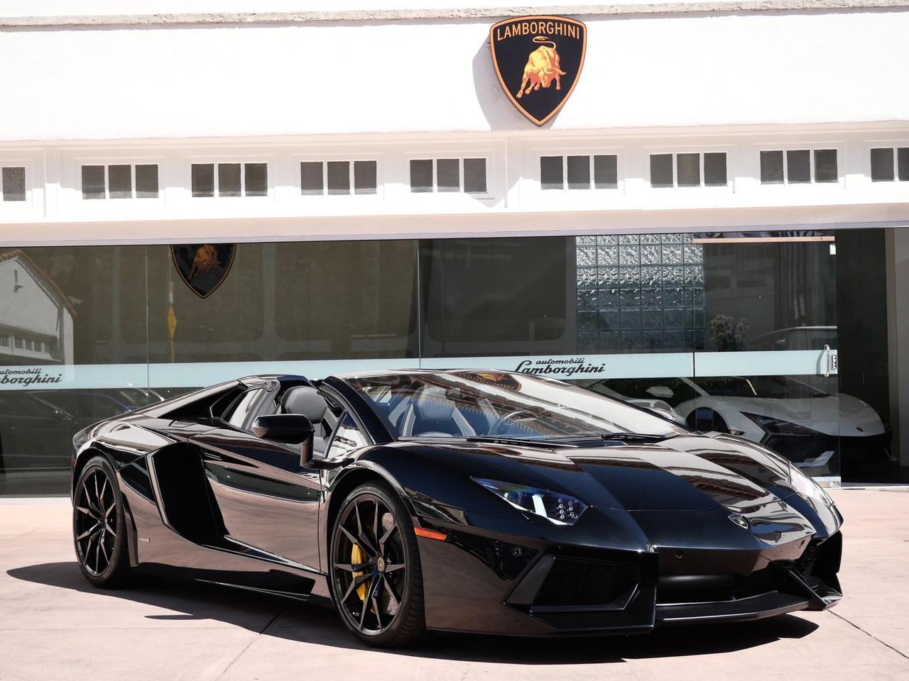 2014 Lamborghini Aventador Roadster LP700-4