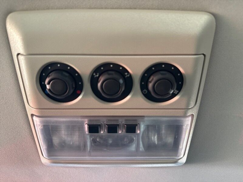 2014 Land Rover LR4 HSE LUX w/ HSE LUX Plus Package 7 Seat Comfort Package Arlington VA