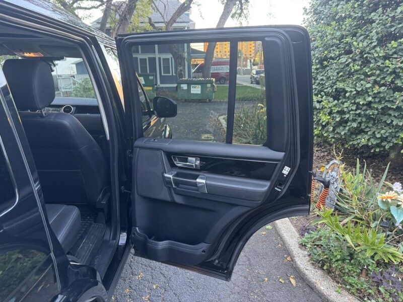 2014 Land Rover LR4 HSE LUX w/ HSE LUX Plus Package 7 Seat Comfort Package Arlington VA