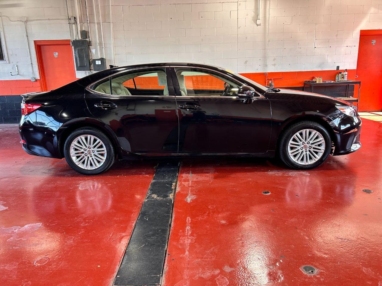 2014 Lexus ES