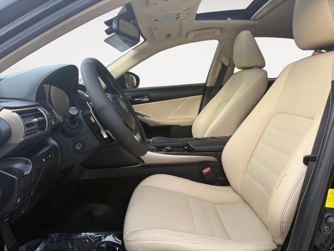 2014 Lexus IS 250's photo